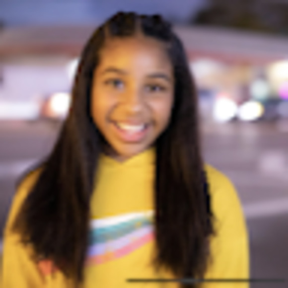 Meet your Posher, Abiglail - Picture 1 of 1